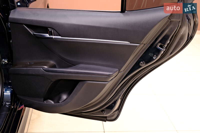 Седан Toyota Camry 2021 в Одесі