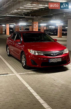 Седан Toyota Camry 2013 в Києві