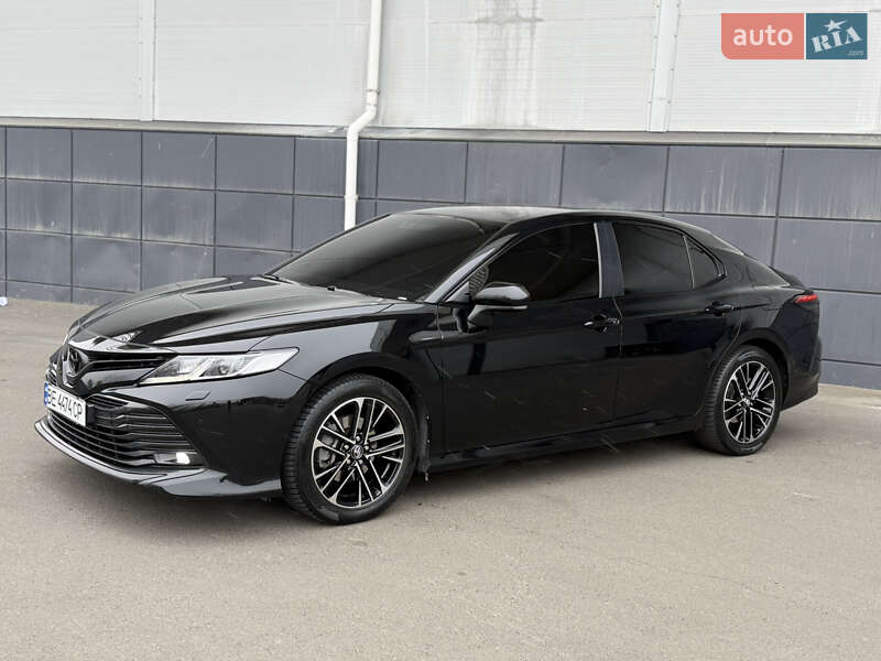 Седан Toyota Camry 2018 в Одессе