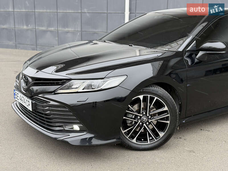 Седан Toyota Camry 2018 в Одессе
