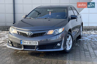 Седан Toyota Camry 2014 в Одесі