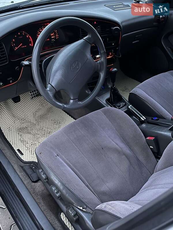 Седан Toyota Camry 1993 в Ізмаїлі