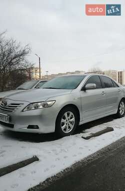 Седан Toyota Camry 2008 в Полтаве