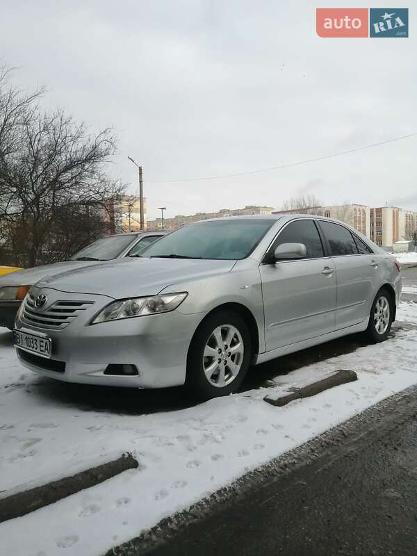 Седан Toyota Camry 2008 в Полтаві