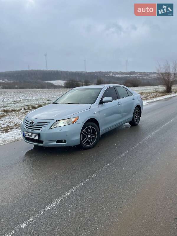 Седан Toyota Camry 2007 в Львові