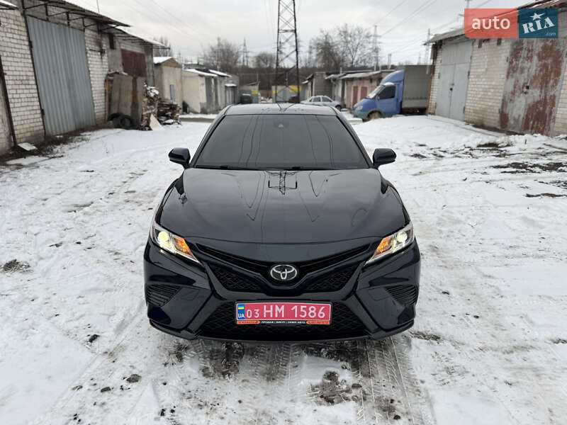 Седан Toyota Camry 2018 в Запоріжжі фото 2 Седан Toyota Camry 2018 в Запоріжжі