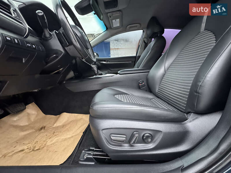 Седан Toyota Camry 2018 в Запоріжжі фото 41 Седан Toyota Camry 2018 в Запоріжжі