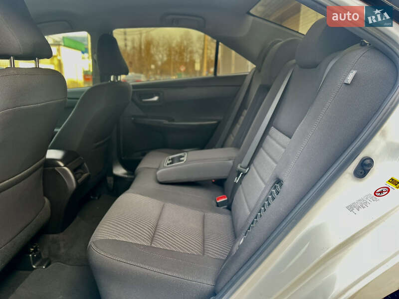 Седан Toyota Camry 2016 в Миколаєві