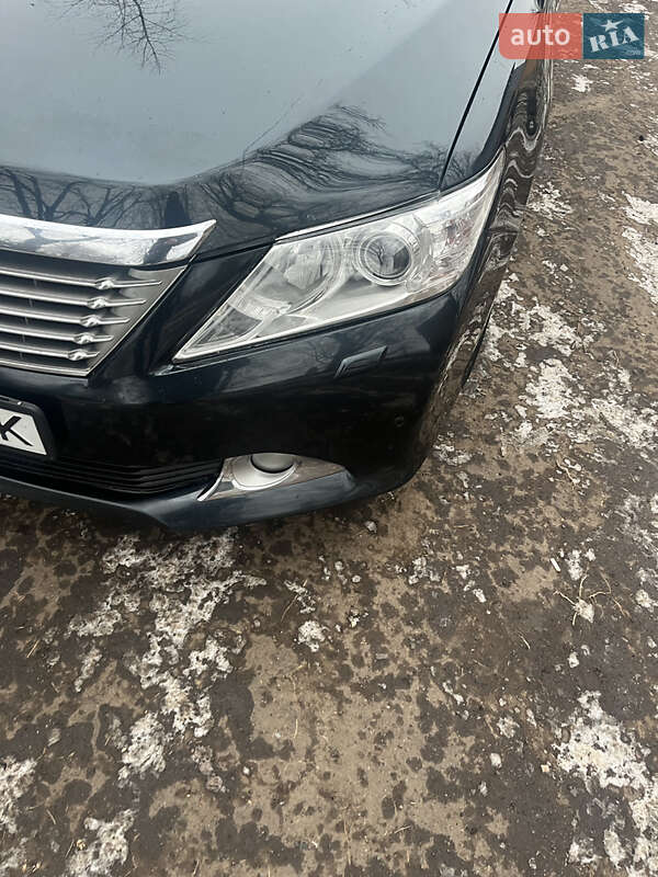 Седан Toyota Camry 2012 в Ильинцах