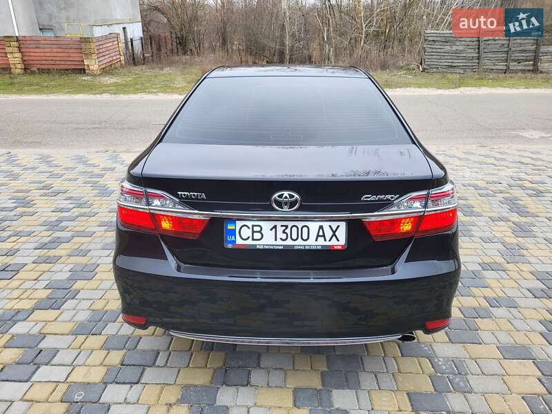 Седан Toyota Camry 2017 в Вишгороді