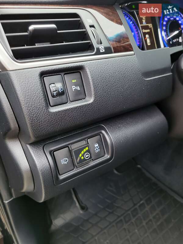 Седан Toyota Camry 2017 в Вишгороді