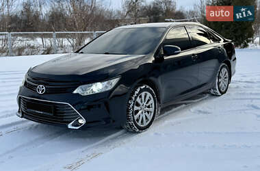 Седан Toyota Camry 2016 в Лебедине