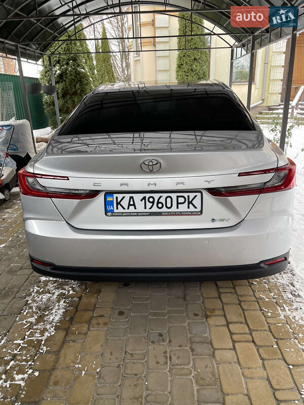 Седан Toyota Camry 2024 в Києві фото 14 Седан Toyota Camry 2024 в Києві