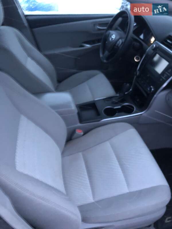 Седан Toyota Camry 2017 в Киеве фото 5 Седан Toyota Camry 2017 в Киеве
