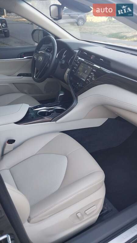 Седан Toyota Camry 2019 в Подільську