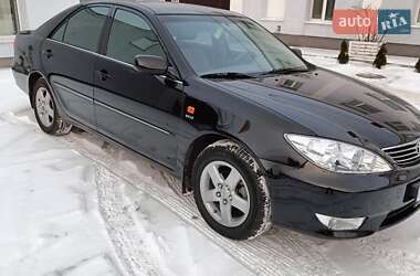 Седан Toyota Camry 2005 в Черкасах