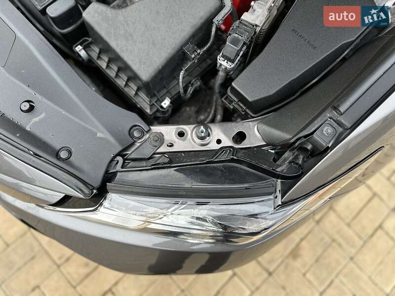 Седан Toyota Camry 2017 в Одессе