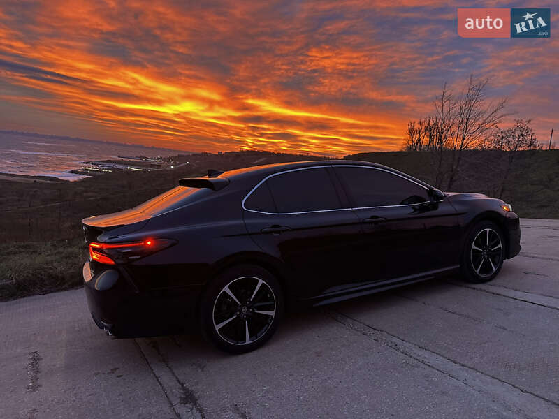 Седан Toyota Camry 2018 в Одесі