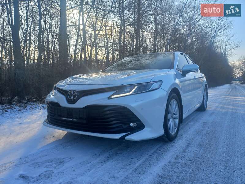 Седан Toyota Camry 2019 в Полтаві фото 3 Седан Toyota Camry 2019 в Полтаві