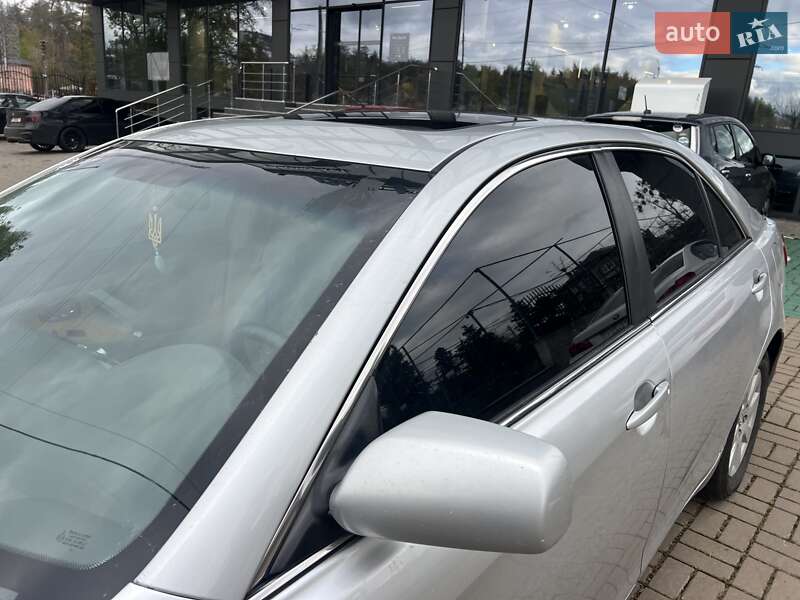Седан Toyota Camry 2008 в Києві