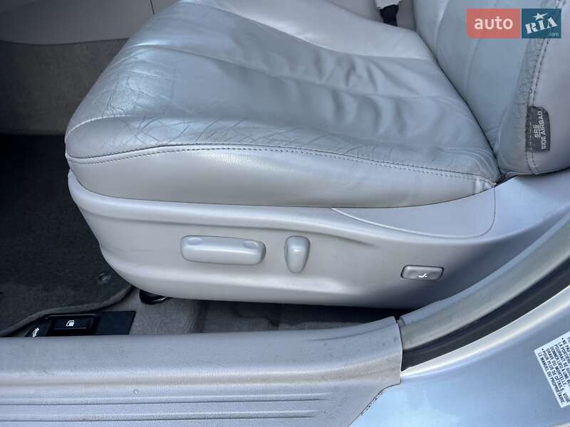 Седан Toyota Camry 2008 в Києві