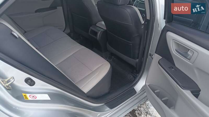 Седан Toyota Camry 2016 в Борисполі