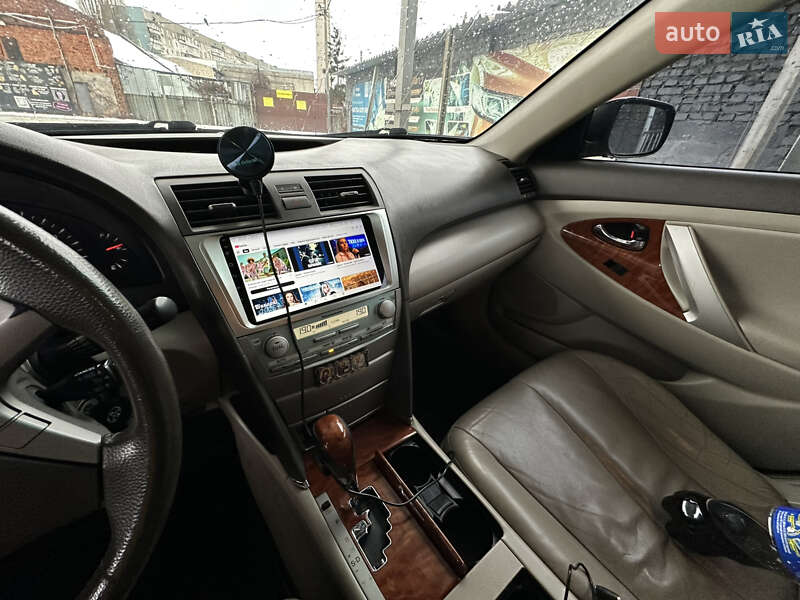 Седан Toyota Camry 2008 в Харькове
