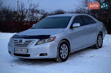 Седан Toyota Camry 2007 в Киеве