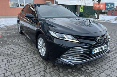 Седан Toyota Camry 2017 в Вінниці