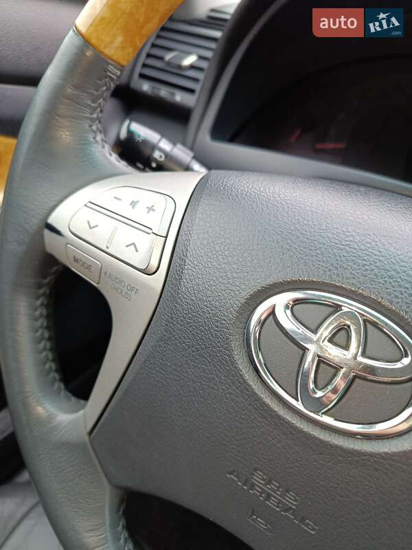 Седан Toyota Camry 2006 в Харькове