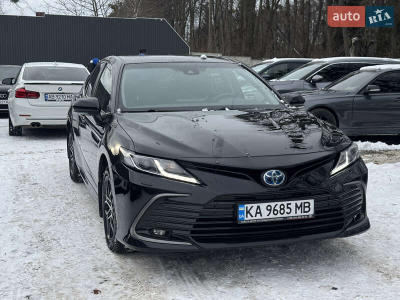 Седан Toyota Camry 2024 в Вінниці