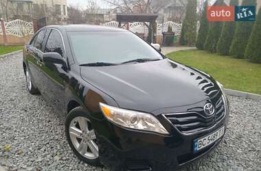 Седан Toyota Camry 2010 в Бориславе