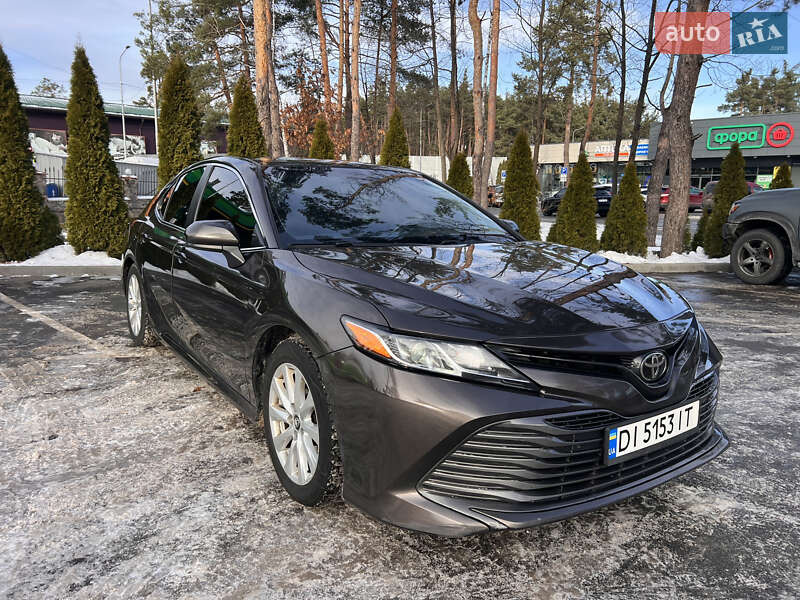 Седан Toyota Camry 2018 в Киеве фото 5 Седан Toyota Camry 2018 в Киеве