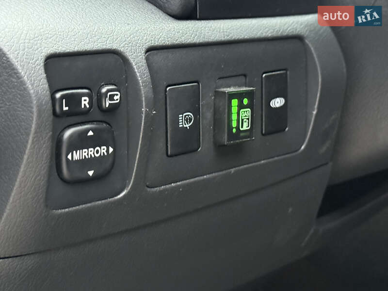 Седан Toyota Camry 2009 в Києві