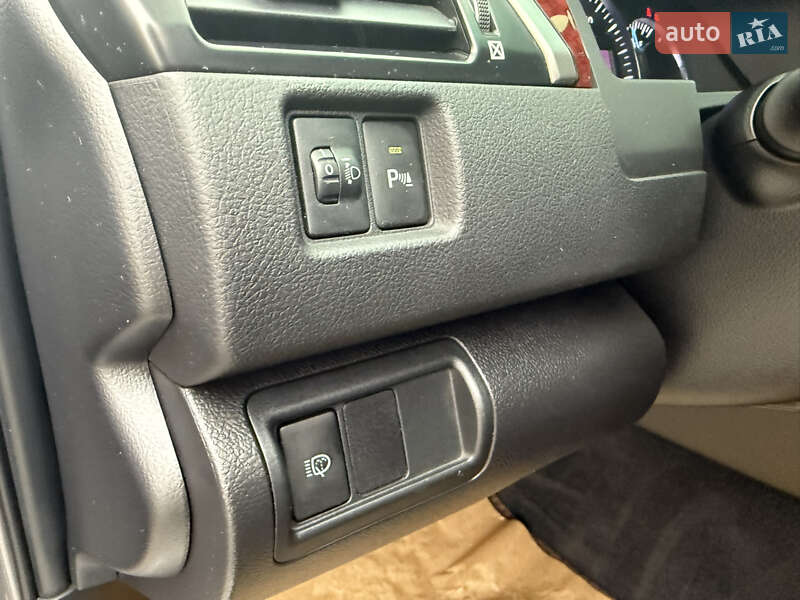 Седан Toyota Camry 2012 в Дніпрі