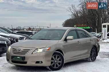 Седан Toyota Camry 2007 в Києві