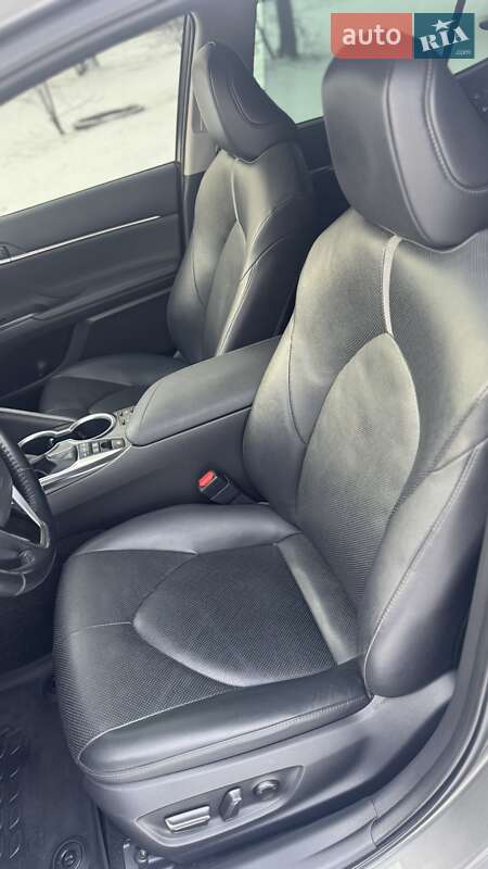 Седан Toyota Camry 2022 в Дніпрі фото 16 Седан Toyota Camry 2022 в Дніпрі