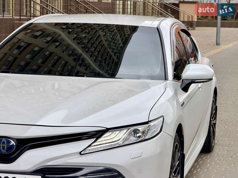 Седан Toyota Camry 2020 в Одессе