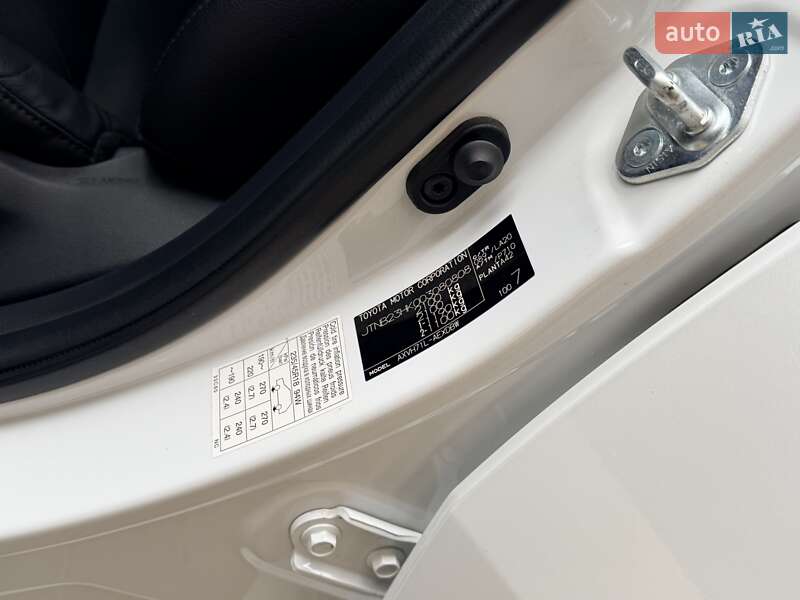 Седан Toyota Camry 2020 в Одессе