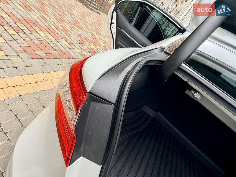 Седан Toyota Camry 2020 в Одессе