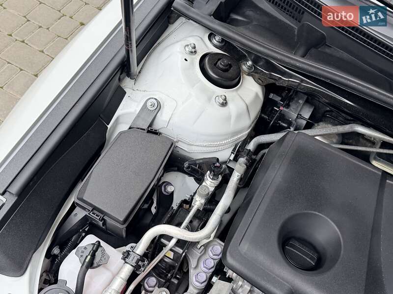 Седан Toyota Camry 2020 в Одессе