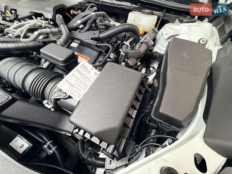 Седан Toyota Camry 2020 в Одессе