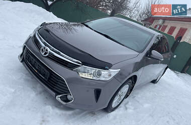 Седан Toyota Camry 2016 в Черкасах