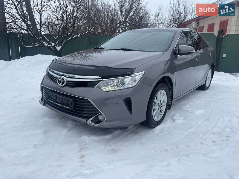 Седан Toyota Camry 2016 в Черкассах