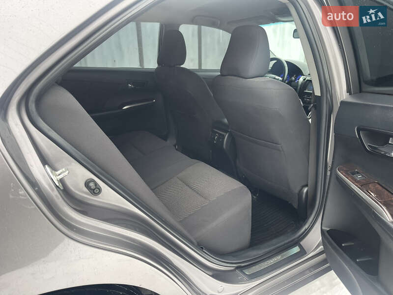 Седан Toyota Camry 2016 в Черкассах