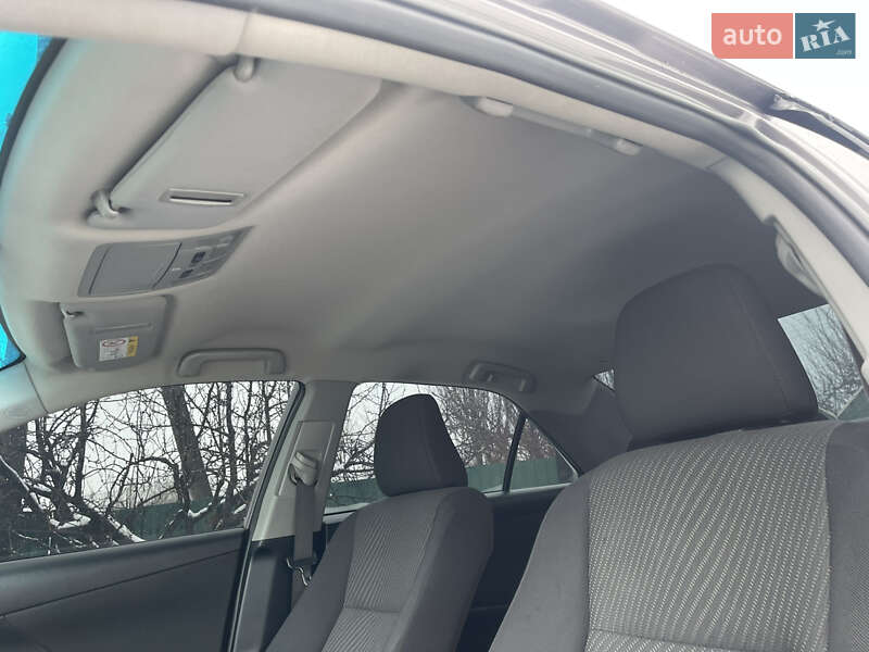 Седан Toyota Camry 2016 в Черкассах