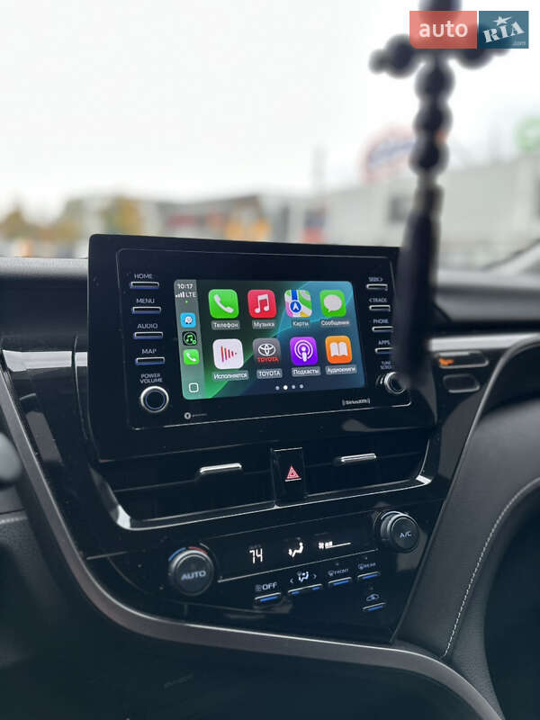 Седан Toyota Camry 2021 в Запорожье