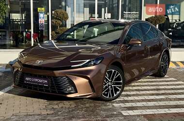 Седан Toyota Camry 2024 в Чернигове