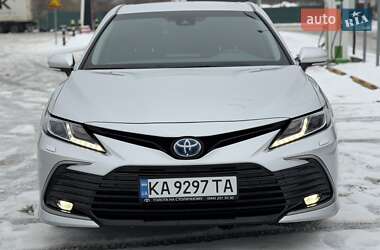 Седан Toyota Camry 2023 в Києві
