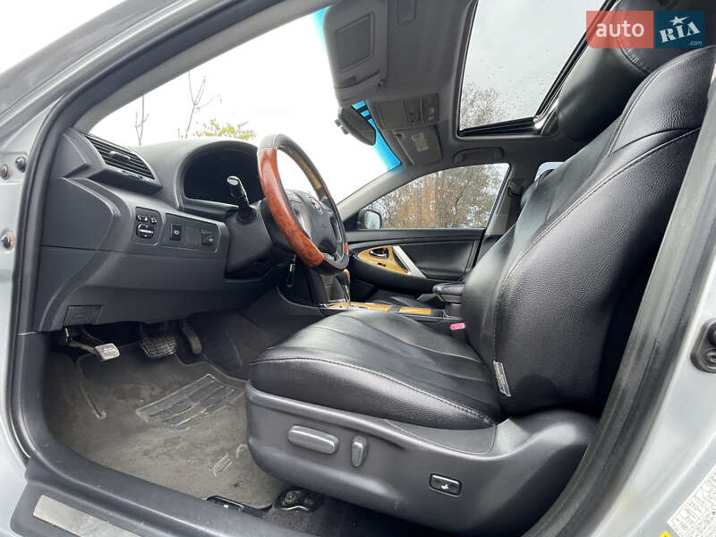 Седан Toyota Camry 2007 в Николаеве